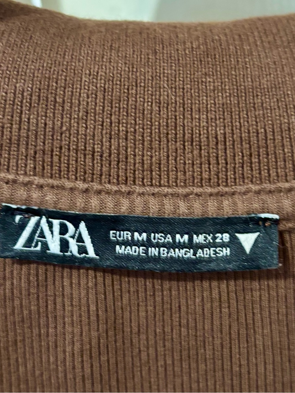ZARA Ribbed Long-Crop Top - Picture 2 of 2